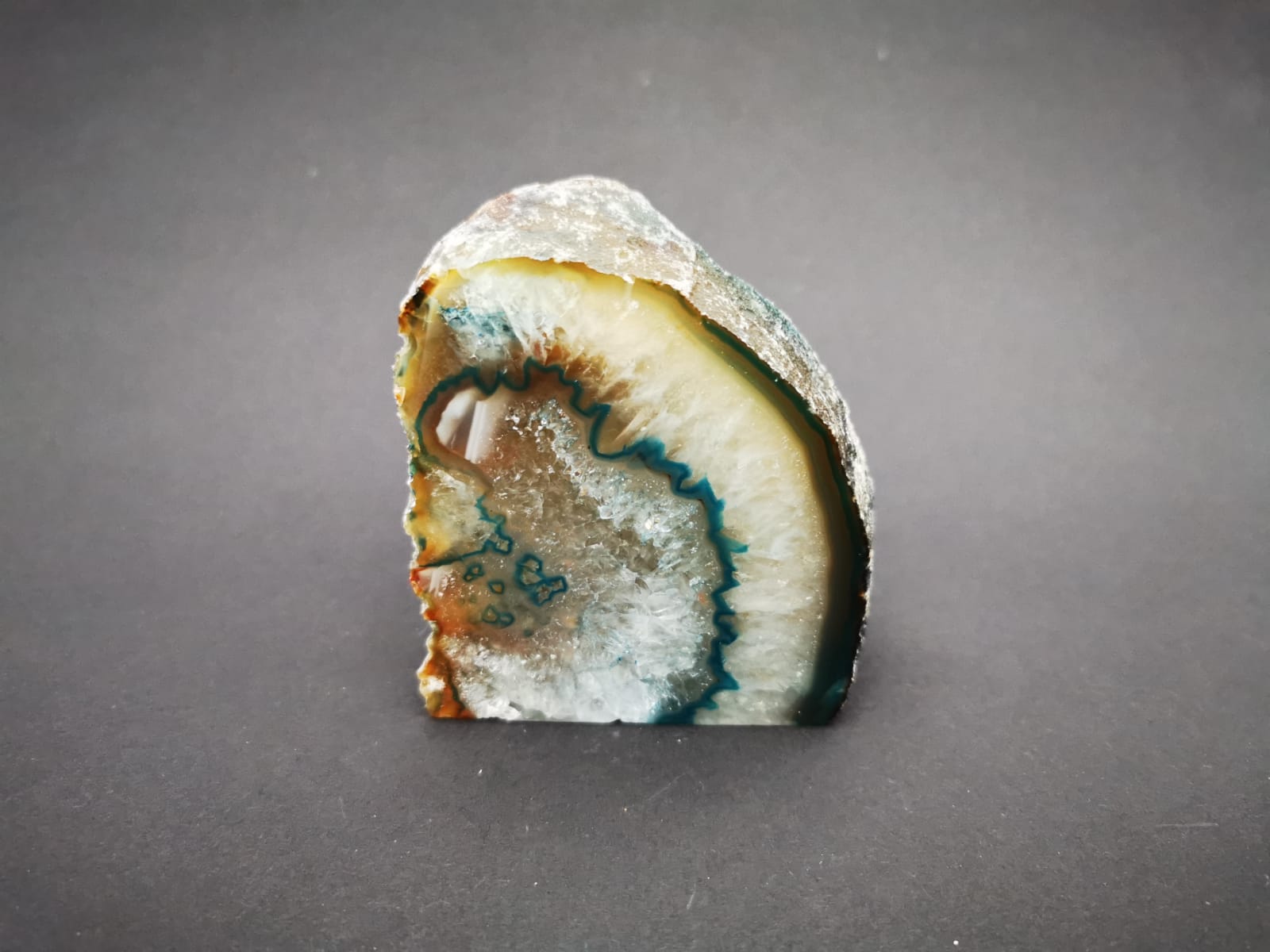 Ahat - Geode