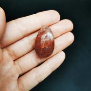 Obesek kremen s hematitom 2